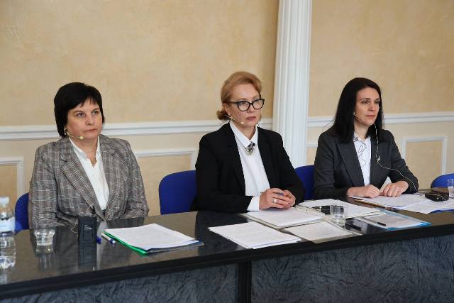 Члени разової спеціалізованої вченої раді PhD 12217